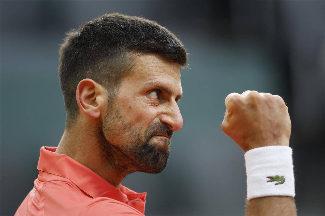 德约科维奇重返赛场，重要助攻首场状态出色，快船观众沸腾！(德约科维奇大满贯冠军一览表)